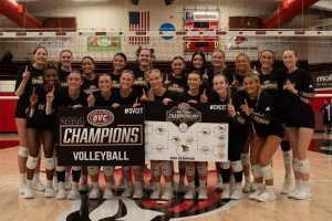 Women's Volleyball Wins OVC Championship With 3-0 Sweep Over Morehead State